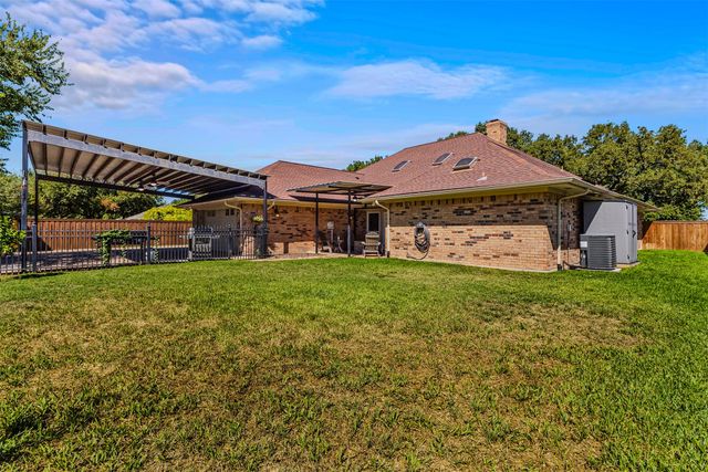 7104 Church Park Drive, Fort Worth, TX 76133