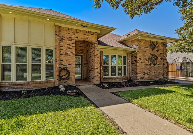 7104 Church Park Drive, Fort Worth, TX 76133