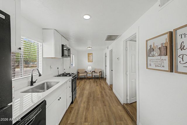 723 E SUNNYSLOPE Lane, Phoenix, AZ 85020