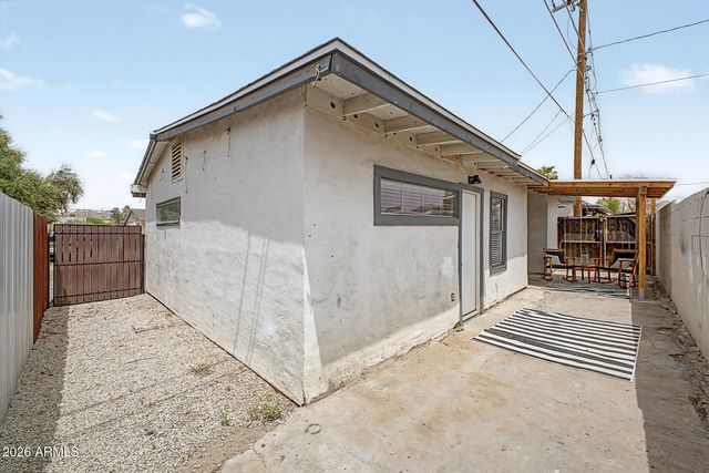 723 E SUNNYSLOPE Lane, Phoenix, AZ 85020