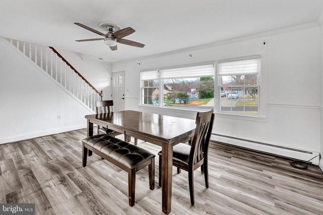 6 UNITY TURN, Levittown, PA 19056