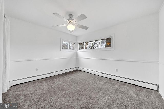 6 UNITY TURN, Levittown, PA 19056