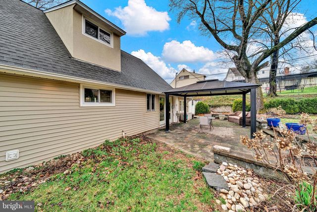 6 UNITY TURN, Levittown, PA 19056