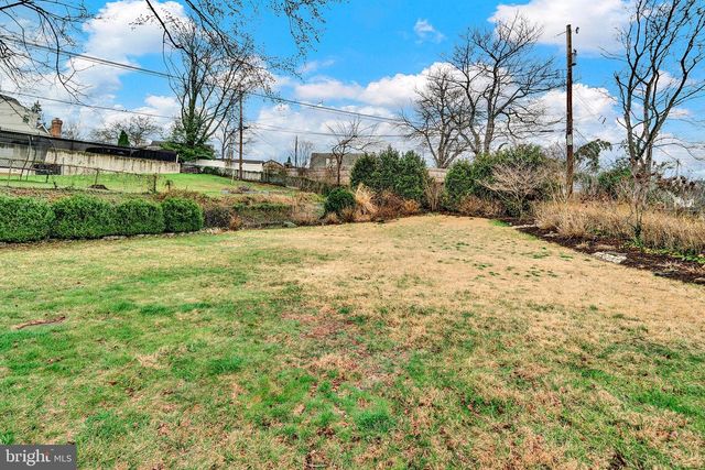 6 UNITY TURN, Levittown, PA 19056