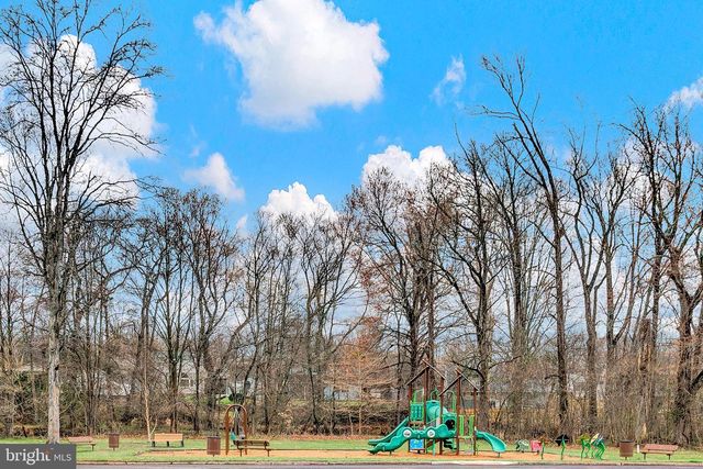 6 UNITY TURN, Levittown, PA 19056