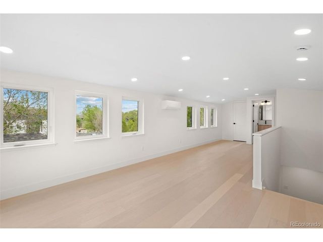 2135 S Sherman St, Denver, CO 80210