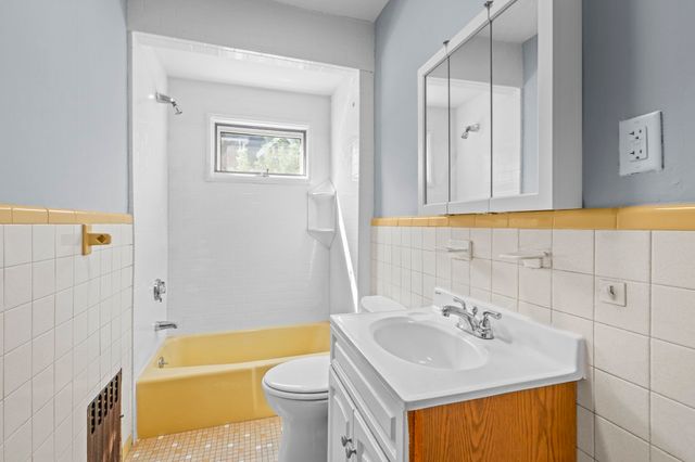 205 Emerald Street A, Malden, MA 02148