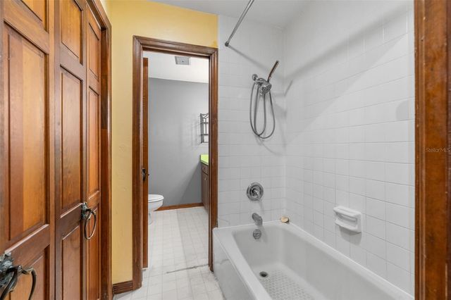 4703 NW 124TH STREET, Gainesville, FL 32606