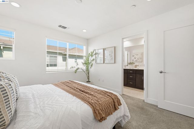 37660 Cape Cod Rd, Newark, CA 94560