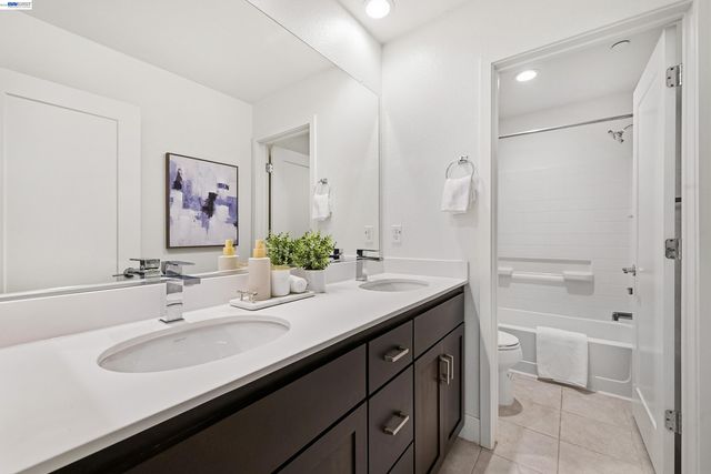 37660 Cape Cod Rd, Newark, CA 94560