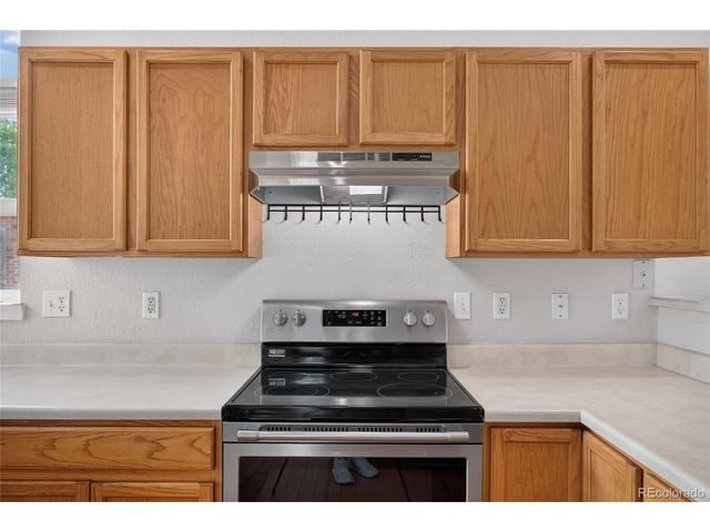 19268 E Caspian Pl, Aurora, CO 80013