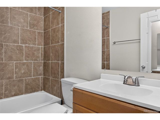 19268 E Caspian Pl, Aurora, CO 80013