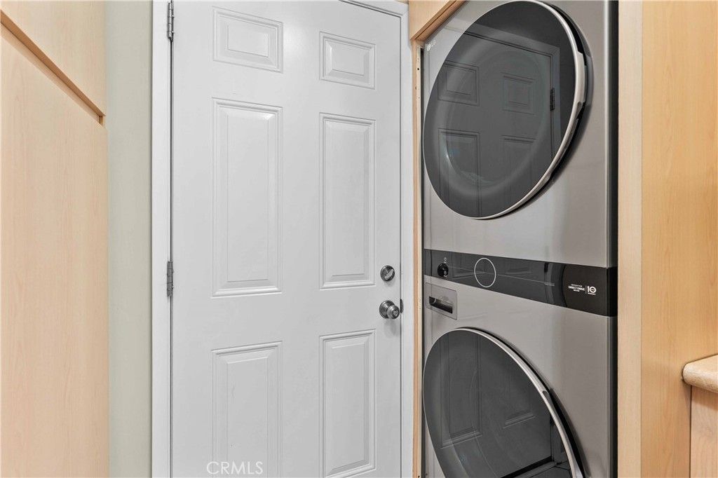 Image 8 of property listing at 6619 Franrivers Avenue, West Hills, CA 91307