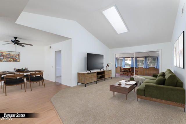 28129 Village 28, Camarillo, CA 93012