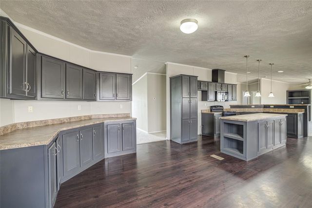 13040 TNT Court Court, Blanchard, OK 73010