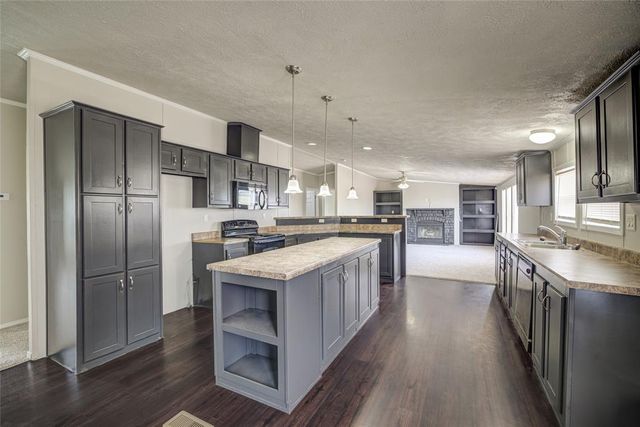 13040 TNT Court Court, Blanchard, OK 73010