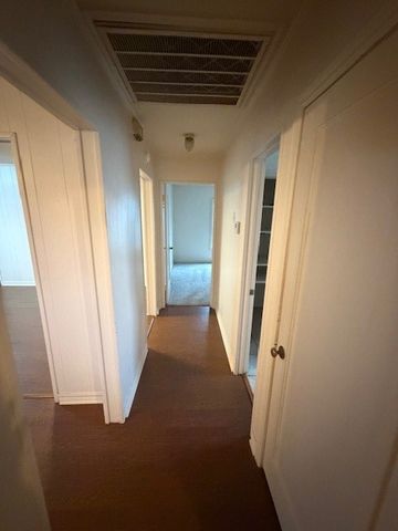 212 S Phoenix Avenue, Russellville, AR 72801