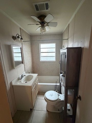 212 S Phoenix Avenue, Russellville, AR 72801