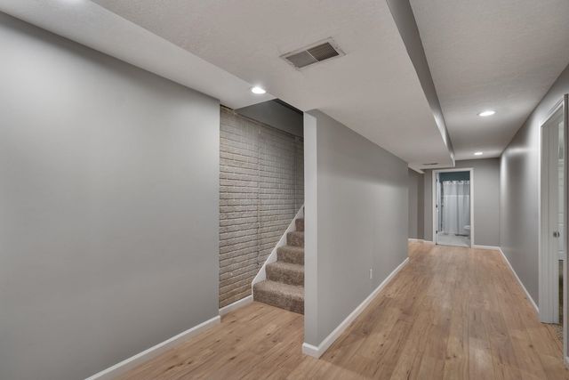 18 Nicholas Court, Eldridge, IA 52748