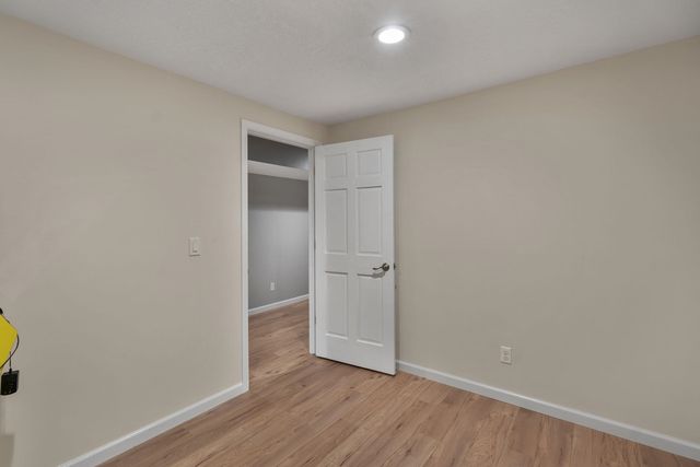 18 Nicholas Court, Eldridge, IA 52748