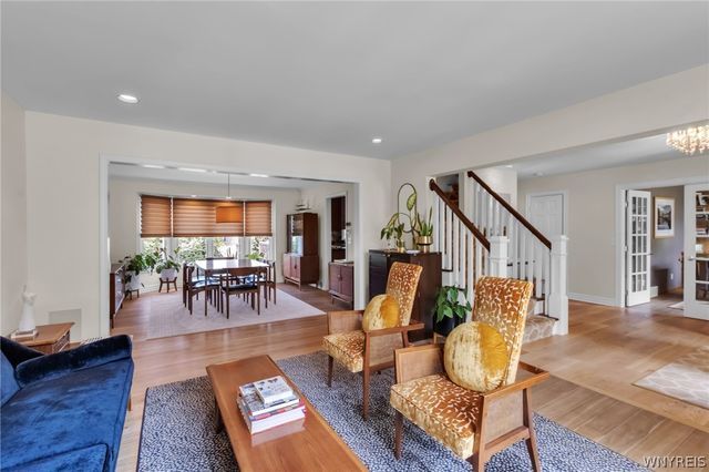 11 Pine Court, Amherst, NY 14221