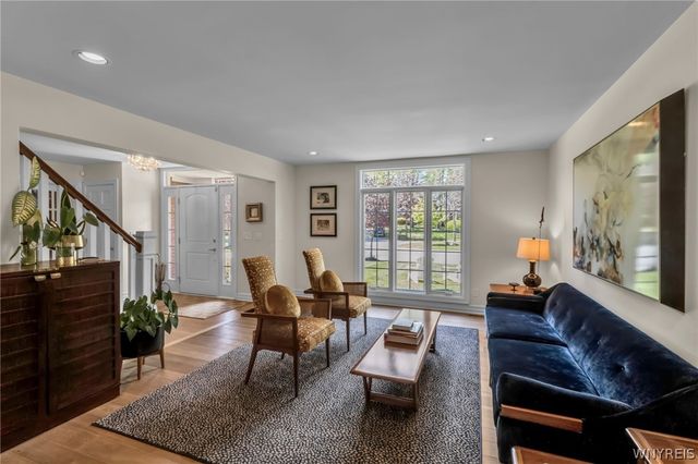 11 Pine Court, Amherst, NY 14221