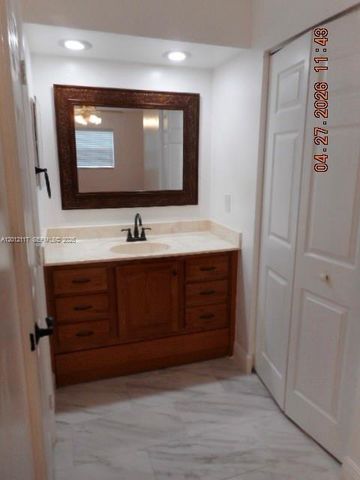 9351 NW 35th Pl, Sunrise, FL 33351