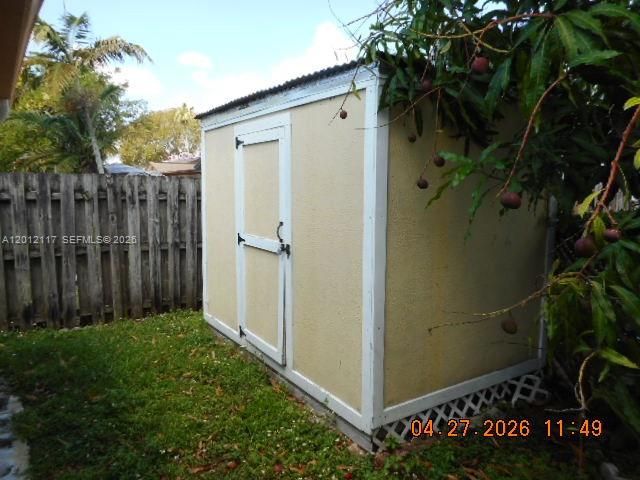 9351 NW 35th Pl, Sunrise, FL 33351