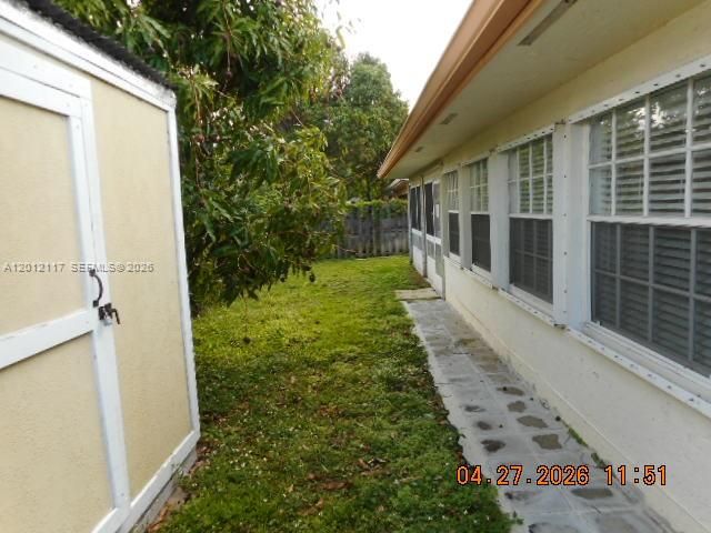 9351 NW 35th Pl, Sunrise, FL 33351