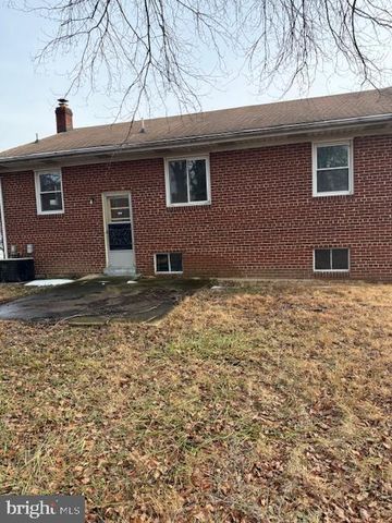 2508 SAINT CLAIR DR, Temple Hills, MD 20748