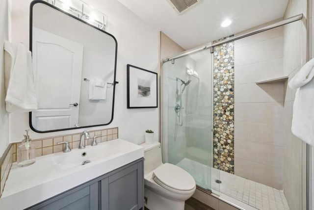 900 Highlands Circle, Los Altos, CA 94024