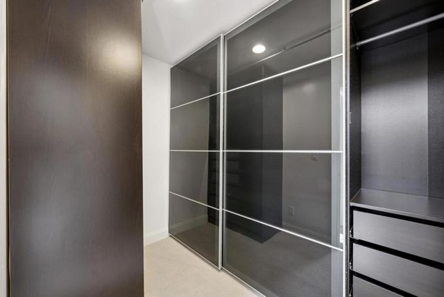 900 Highlands Circle, Los Altos, CA 94024