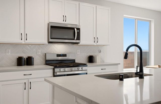 3037 Donita Lane NE, Rio Rancho, NM 87144