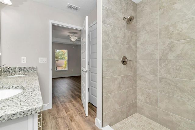 25 LOCUST LOOP LANE, Ocala, FL 34472