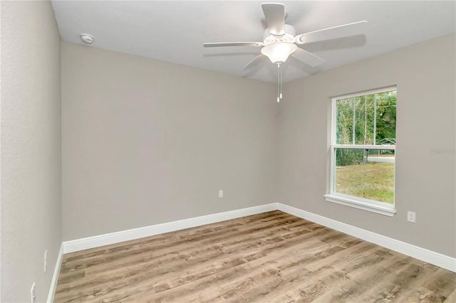 25 LOCUST LOOP LANE, Ocala, FL 34472