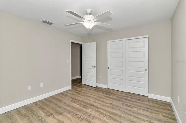25 LOCUST LOOP LANE, Ocala, FL 34472