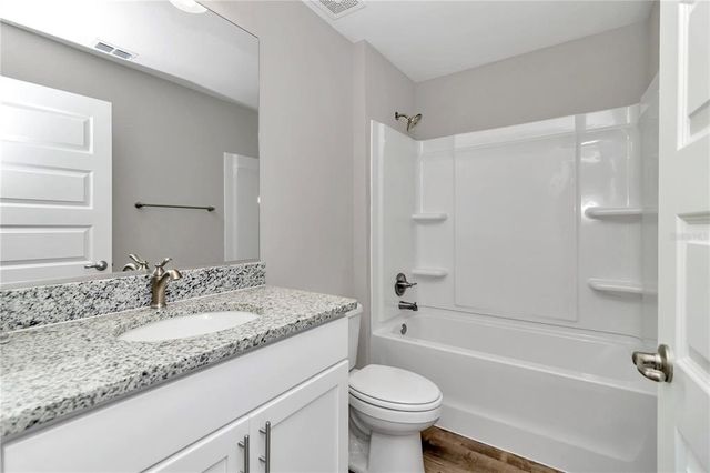 25 LOCUST LOOP LANE, Ocala, FL 34472