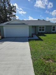 25 LOCUST LOOP LANE, Ocala, FL 34472