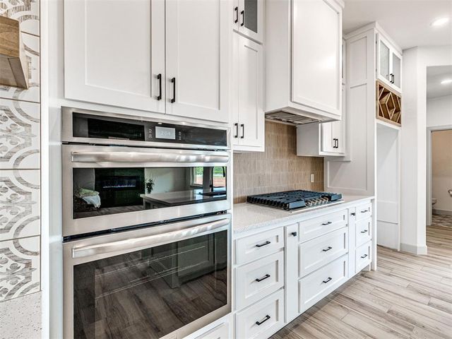 1236 Twin Oaks Drive, Blanchard, OK 73010