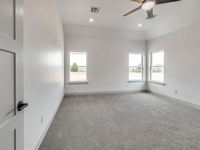 1236 Twin Oaks Drive, Blanchard, OK 73010