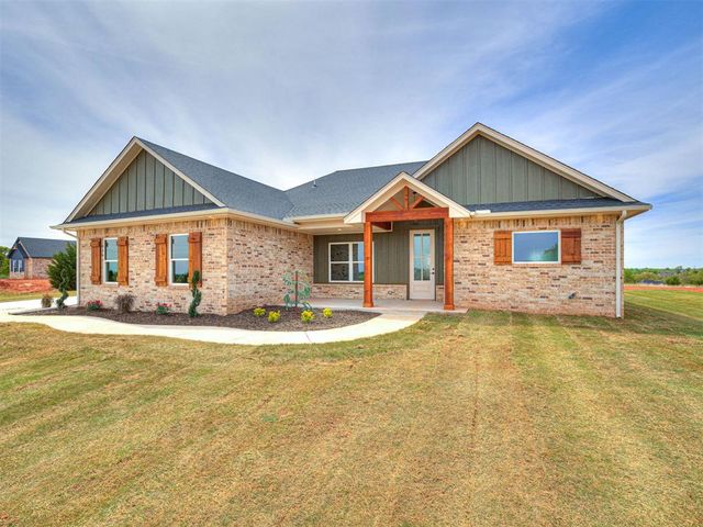 1236 Twin Oaks Drive, Blanchard, OK 73010