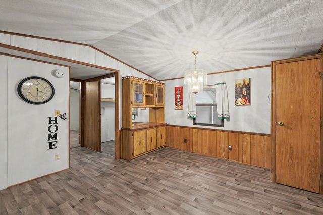 1635 S Vine St, Wichita, KS 67213