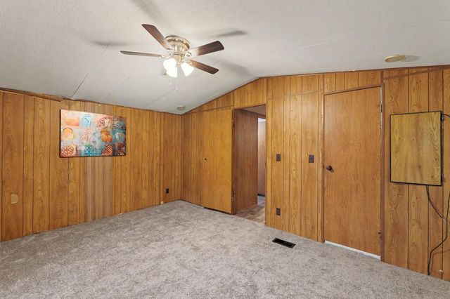 1635 S Vine St, Wichita, KS 67213
