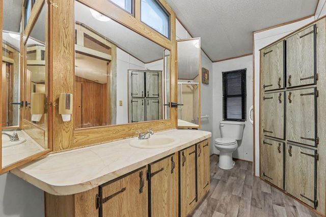1635 S Vine St, Wichita, KS 67213