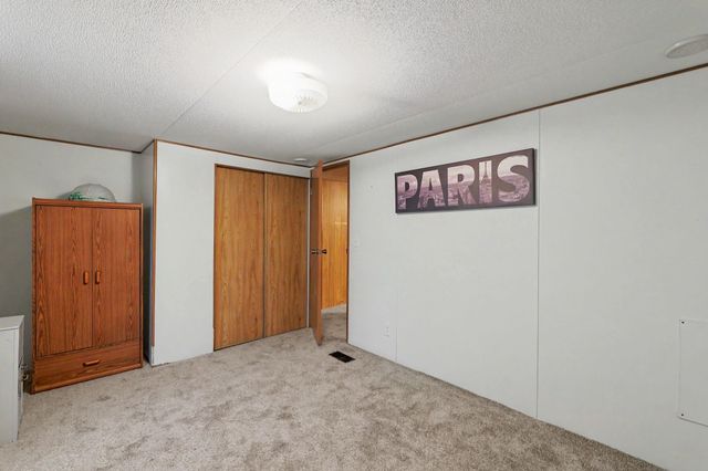 1635 S Vine St, Wichita, KS 67213