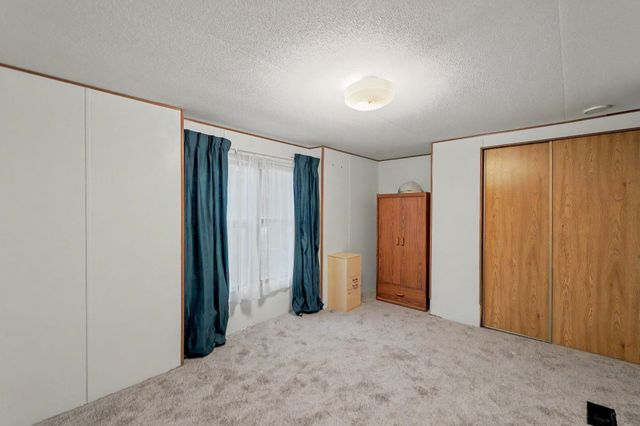 1635 S Vine St, Wichita, KS 67213