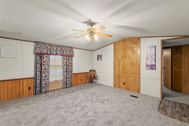1635 S Vine St, Wichita, KS 67213