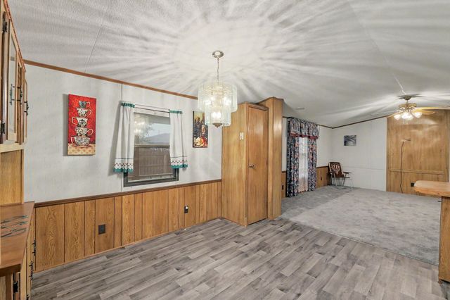 1635 S Vine St, Wichita, KS 67213