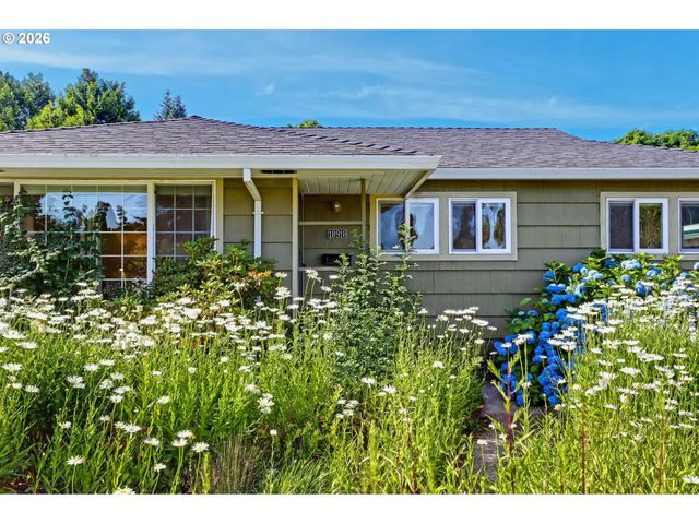 10910 Ne EUGENE St, Portland, OR 97220