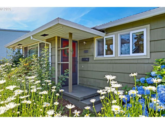 10910 Ne EUGENE St, Portland, OR 97220